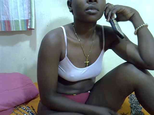 Prettylovie webcam