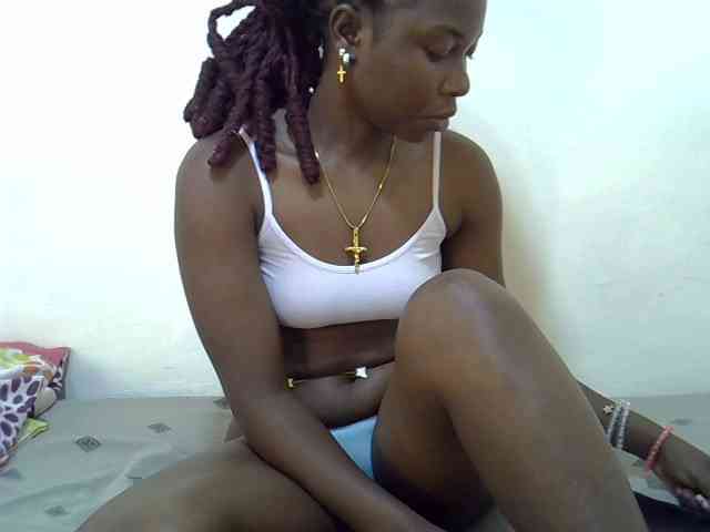 Prettylovie webcam