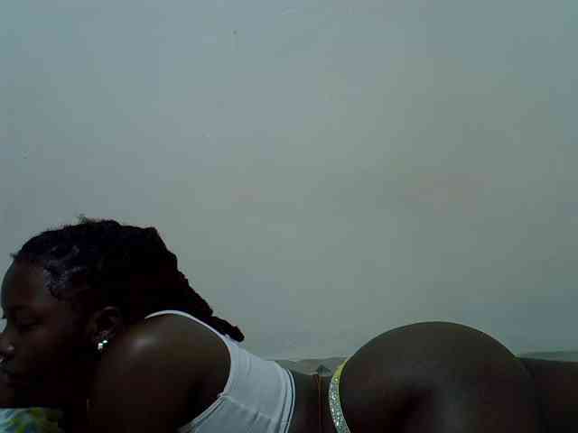 Prettylovie webcam
