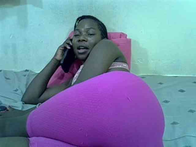 Prettylovie webcam
