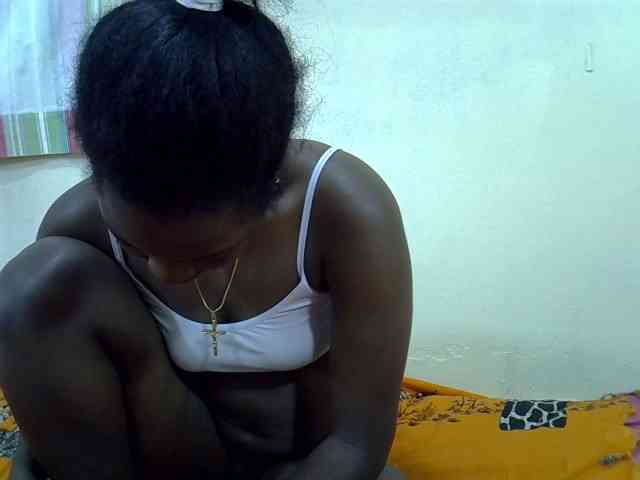 Prettylovie webcam