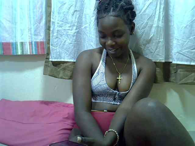 Prettylovie webcam