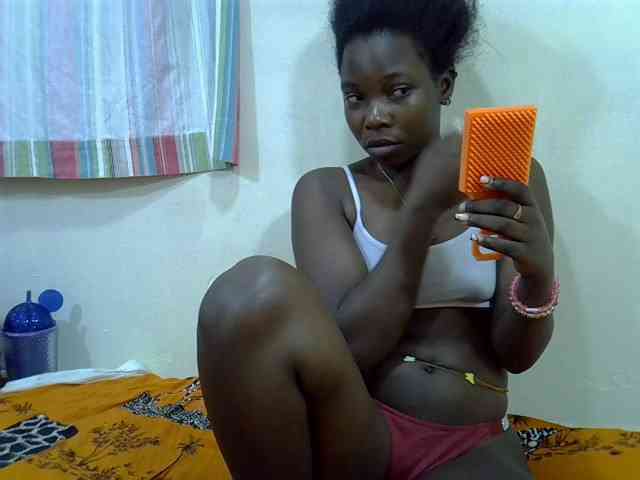 Prettylovie webcam
