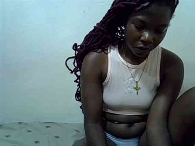 Prettylovie webcam