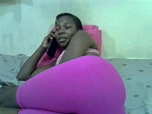Prettylovie webcam