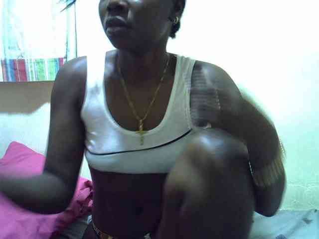 Prettylovie webcam