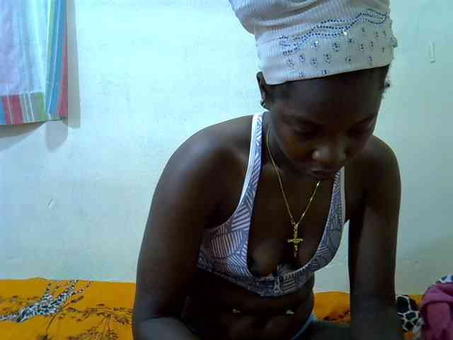 Prettylovie webcam
