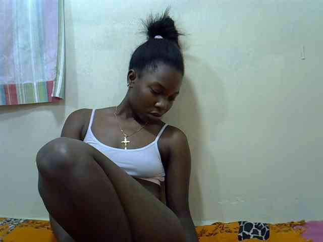 Prettylovie webcam