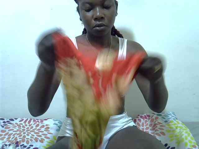 Prettylovie webcam