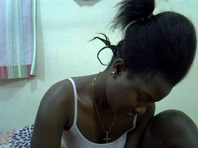 Prettylovie webcam