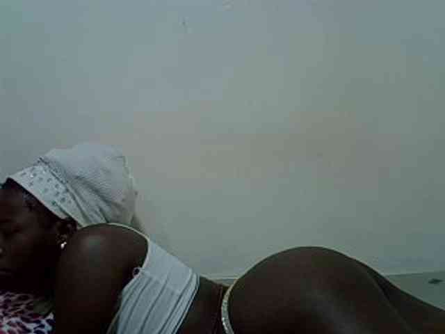 Prettylovie webcam