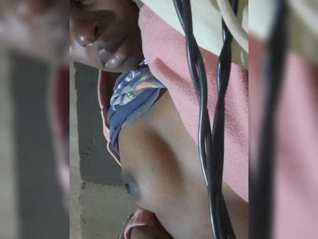 Brownkinky2 live cam on BongaCams