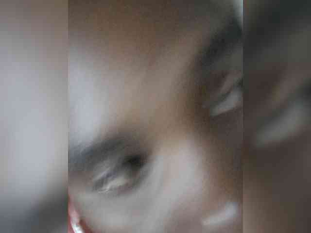 Brownkinky2 webcam