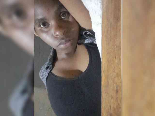 Brownkinky2 webcam