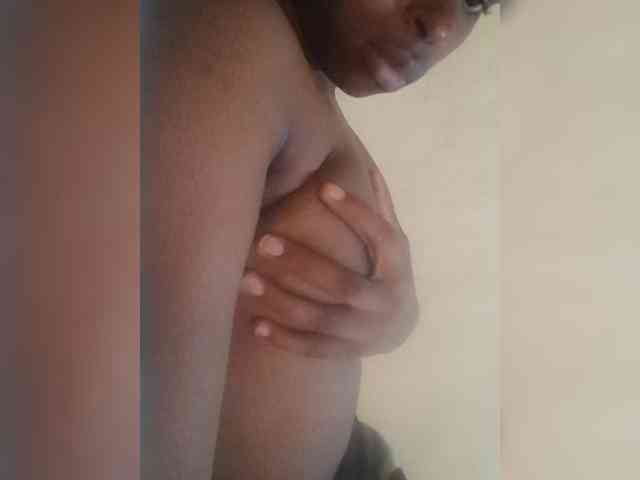 Brownkinky2 webcam