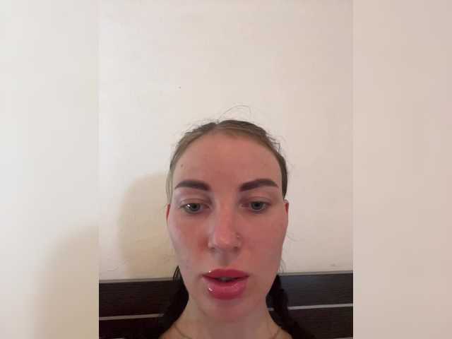 Manynya2 live cam on BongaCams