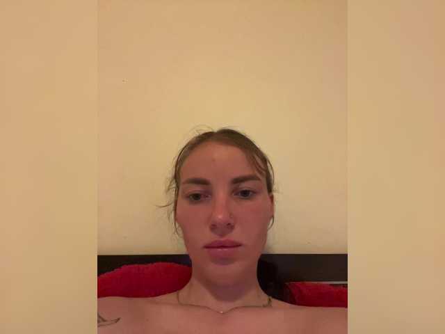 Manynya2 live cam on BongaCams