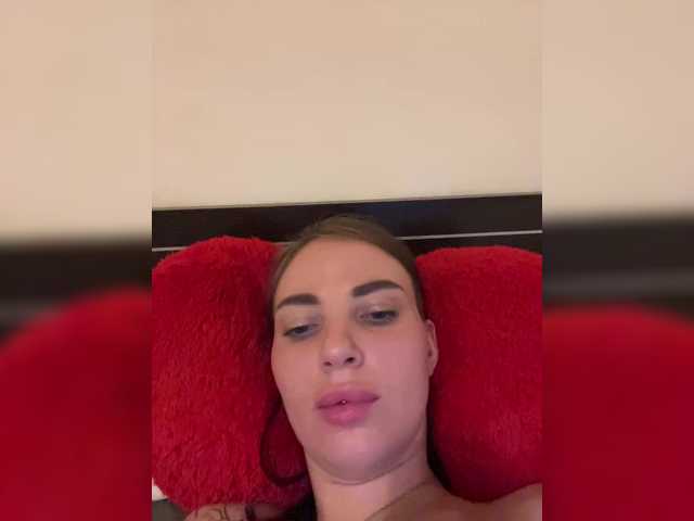 Manynya2 live cam on BongaCams