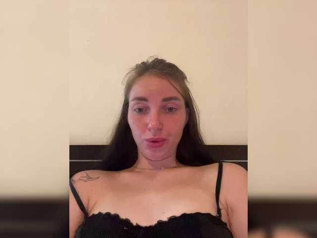 Manynya2 live cam on BongaCams