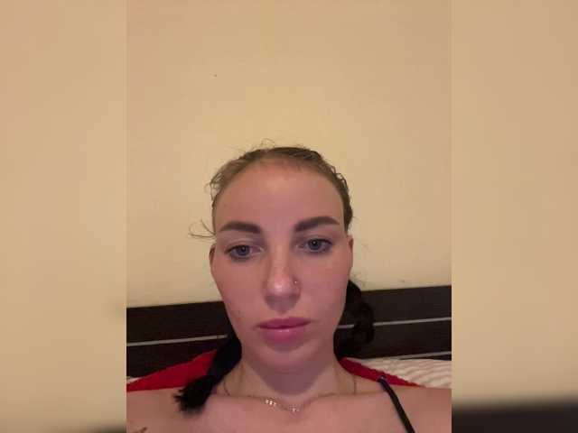 Manynya2 live cam on BongaCams