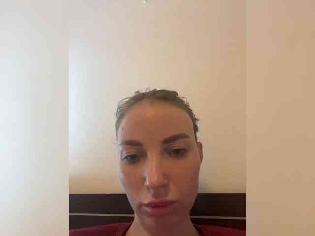 Manynya2 Live Webcam on BongaCams