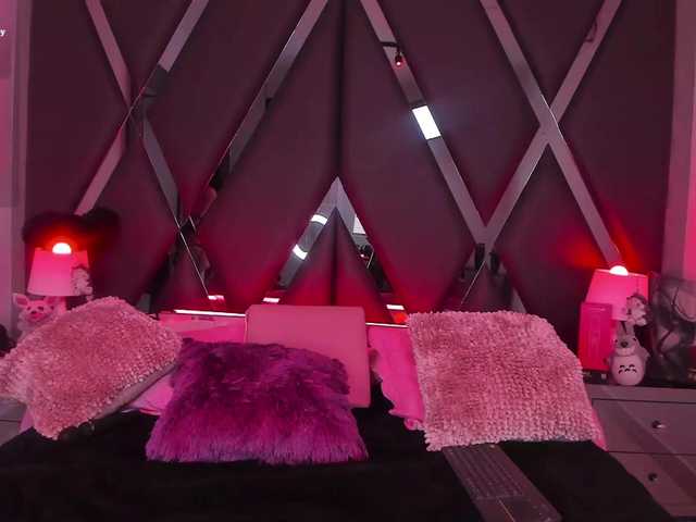 LilithVonDark live webcam show