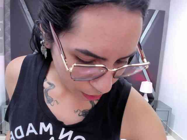 LilithVonDark webcam
