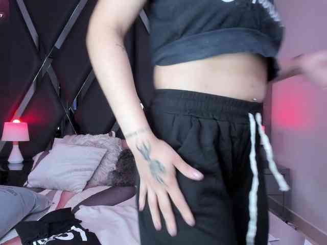 LilithVonDark webcam
