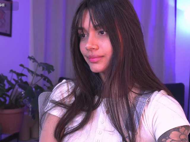 SeleneVaughan live cam on BongaCams