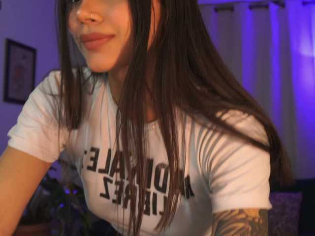 SeleneVaughan live cam on BongaCams