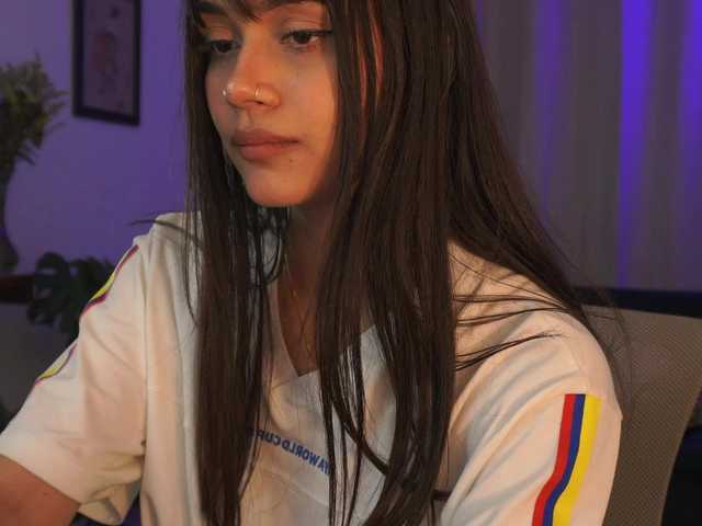 SeleneVaughan live cam on BongaCams