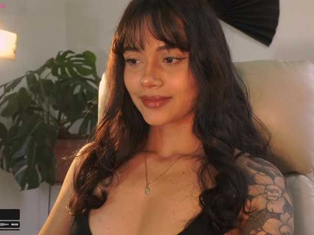 SeleneVaughan live cam preview