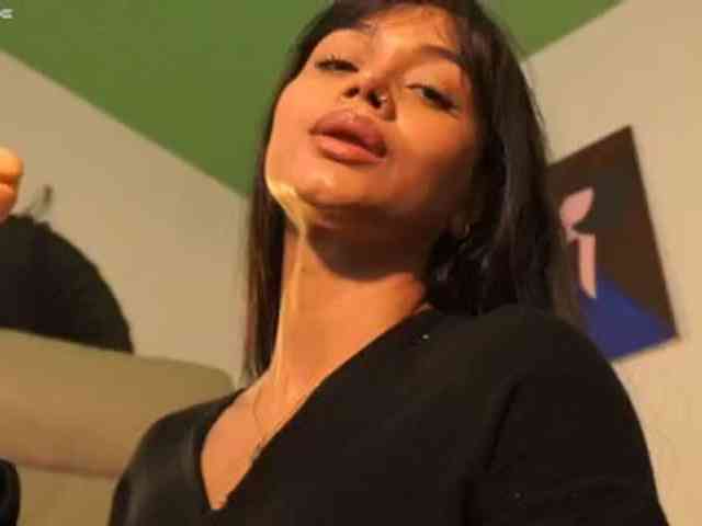 SeleneVaughan webcam
