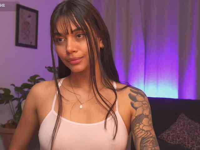 SeleneVaughan Live Webcam on BongaCams