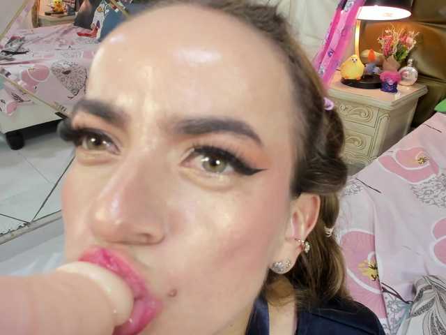 AnnePavlowa live cam on BongaCams