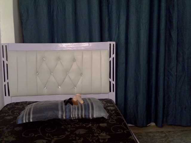 prettyluxe live sex show