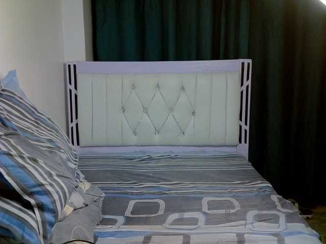 Prettyluxe live cam on BongaCams