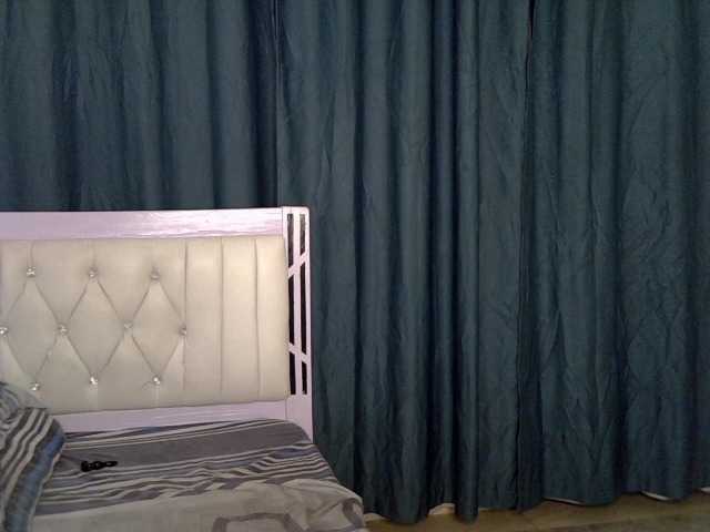 Prettyluxe live cam on BongaCams