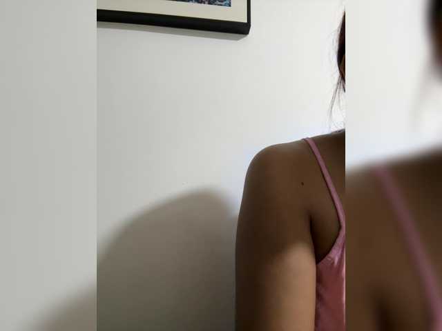 AmyScott live cam on BongaCams