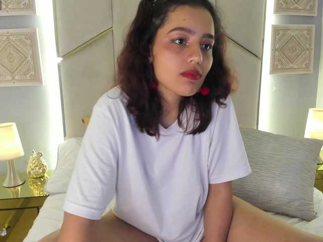 AmyScott live cam on BongaCams