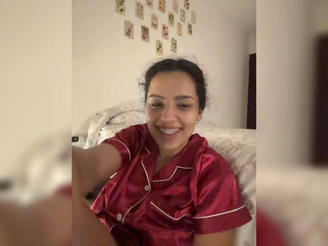AmyScott live cam on BongaCams