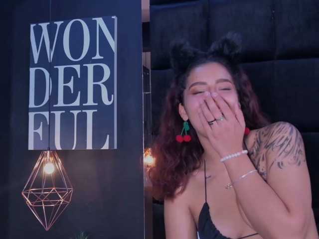 AmyScott live cam on BongaCams