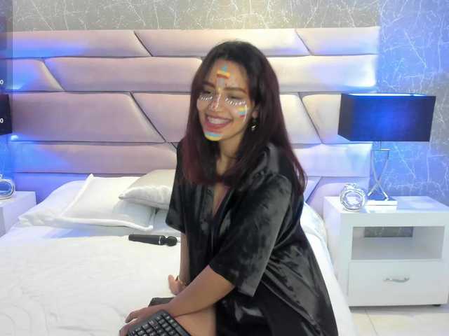 AmyScott live cam on BongaCams