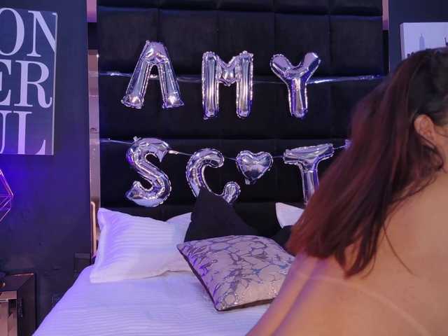 AmyScott live cam on BongaCams