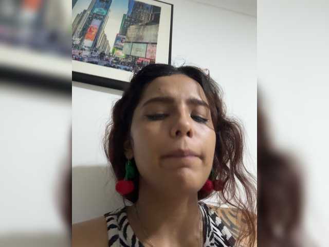 AmyScott live cam on BongaCams