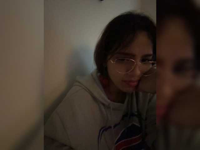 AmyScott live cam preview