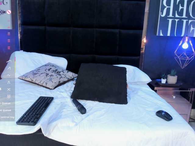 AmyScott live cam on BongaCams