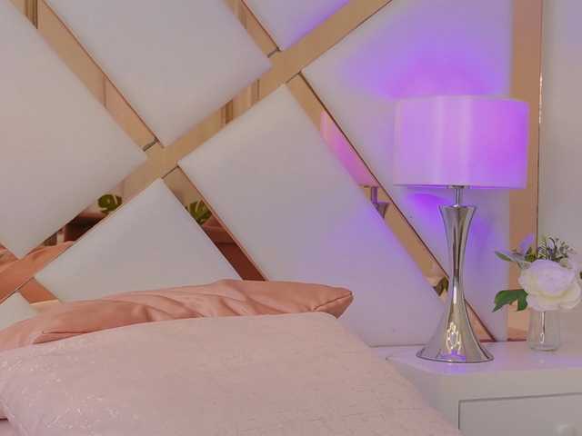 AmyScott live cam on BongaCams