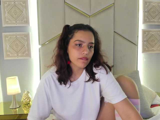 AmyScott live cam on BongaCams