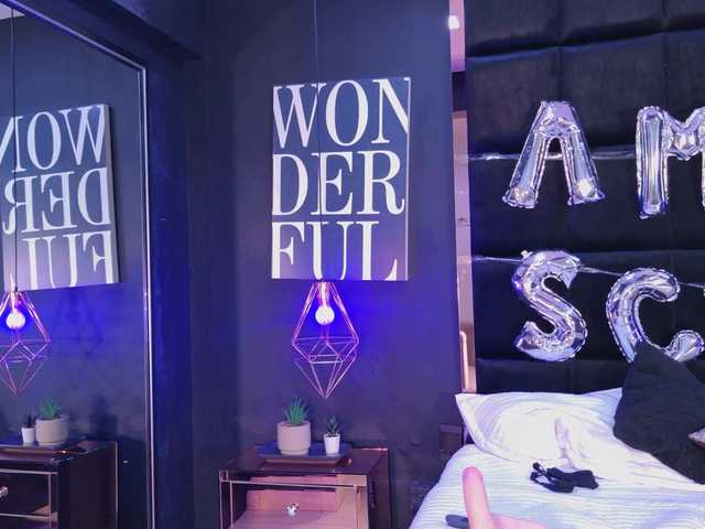 AmyScott live cam on BongaCams
